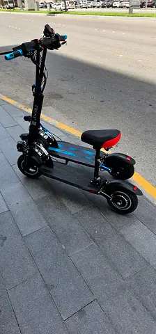 E 10  Electric Scooter with Seat — Good Condition