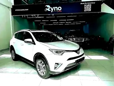 Massive Price Drop!!! // AED 2,600 // 20%DP // 2016 Toyota Rav 4 VXR 2.5L V4