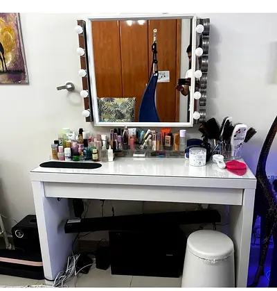 White dressing table/vanity with mirror and lights