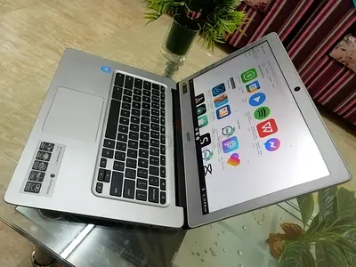 Acer 14 Full HD (1920 x 1080) Chromebook_RAM 4 GB_SSD 32 GB_Full Aluminium + Origional Acer Charger