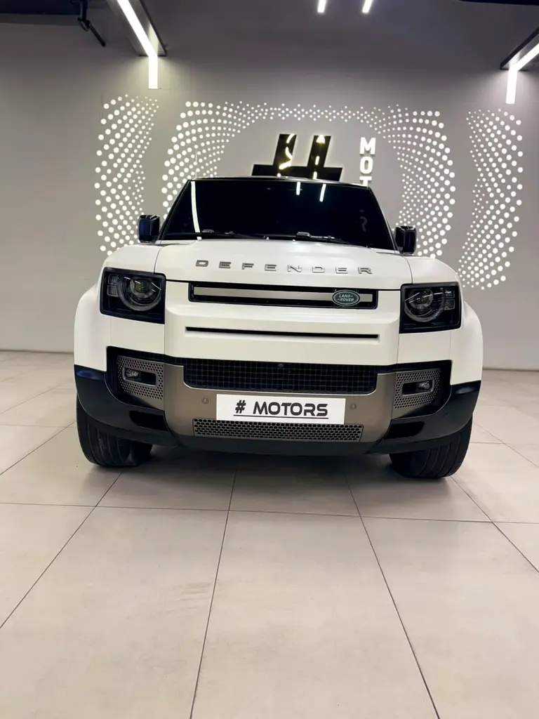 Land Rover Defender 2025