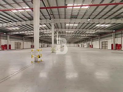JAFZA North Warehouse | 25,995 Sq Ft | Racking &amp; Office