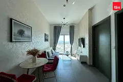 Pool And Park View | Furnished | Vacant | Spacious