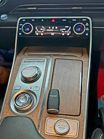 صورة مصغرة 12 لـ 2024 Genesis GV80