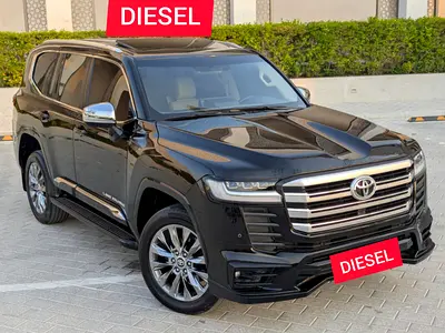 Toyota Land Cruiser GXR 2023 DIESEL GCC Specs Full option Twin Turbo