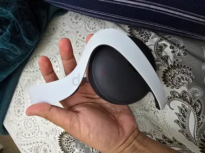 Sony Ps5 pulse elite headset used only once best condition Without dongle