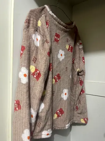 Beige Size Medium Sweater