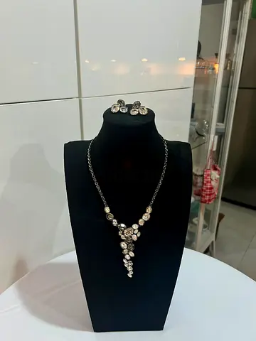 Silver crystal necklace and matching stud earrings set