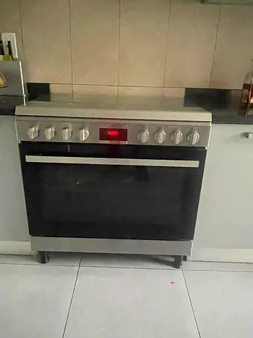 Bosch 90x60 cm Freestanding Stainless Steel Cooker