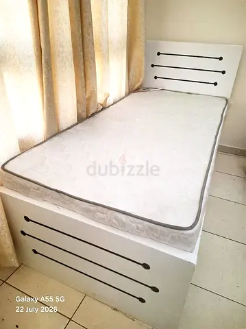 Bed with Mattress in great condition
