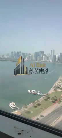 شقة غرفتين وصالة للإيجار السنوي في المجاز 2 – موقف سيارات مجاني