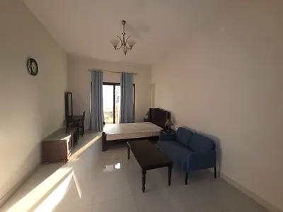 Elite 6 // Studio Apartment // Furnished With Balcony