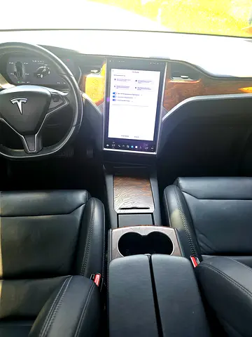 2019 Tesla MODEL X — фото 8