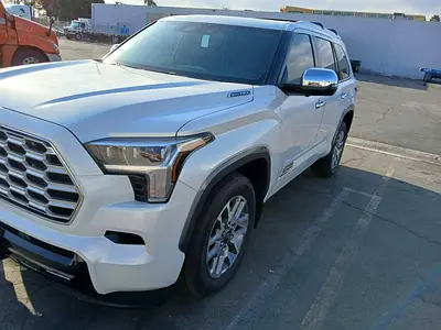 صورة 4 لـ 2025 Toyota SEQUOIA
