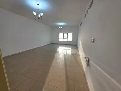 First row on the Corniche - 3 bedrooms - 3 bathrooms - storage - Ajman. Very large area. Flexible payment plans. Easy access to Dubai and Sharjah.
