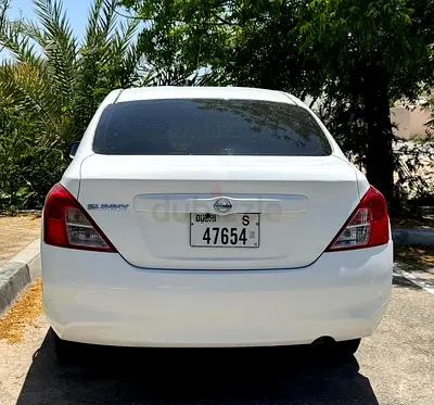 Nissan Sunny 2013 GCC Specs for urgent SaleLady Driven