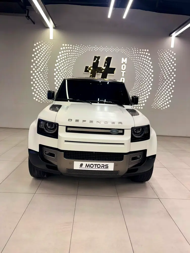 Land Rover Defender 2025