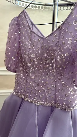 فستان سهرة بنسق راقي وناعِم (لبسة واحدة فقط ومغسول مغسلة متخصصة)
Beautiful  Elegant Evening Gown