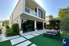 Prime Location | Green Belt | 4 Bedroom