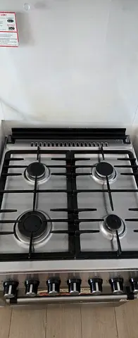 Stainless Steel 4-Burner Gas Hob / Cooktop - Good Condition