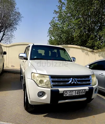 Mitsubishi Pajero GLS 2011 GCC Specs