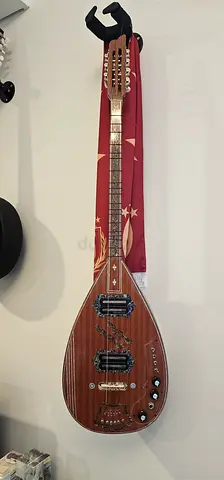 Turkish Electric Saz (short neck) brand new