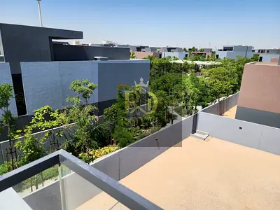 5BR signature | G+2 | Freehold | Lift | Below OP/fully corner