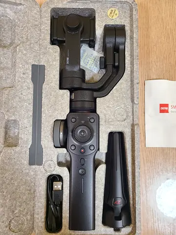 Zhiyun Smooth 4 Gimbal in Pristine Condition - Boxed