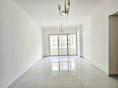 Elegant 2Br apt Balcony Near School Zone Area Prime Location