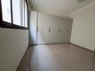 Like brand new luxury 1BR with 2 bathroom wardrobe
