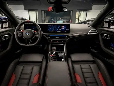 2025 BMW M2 photo 7