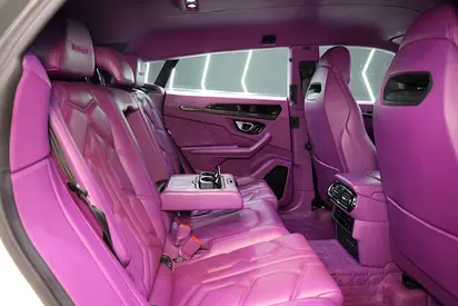 2019 Lamborghini URUS thumbnail 10