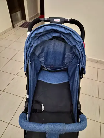 Lightweight blue baby stroller/pram in good condition