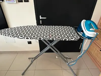 Ironing board - excellent Condition