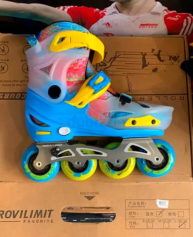 Kids adjustable inline roller skates - blue/green, size adjustable