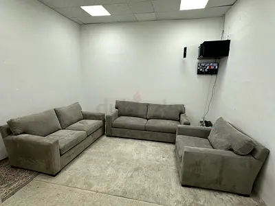 As like new condition cratebarrel 3+2+1 seater sofa