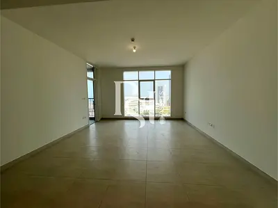 Balcony | Ready to Move | Prime Location