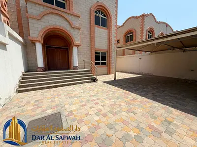 Huge 5 BHK Villa | All Master Bedrooms | Inside Parking
