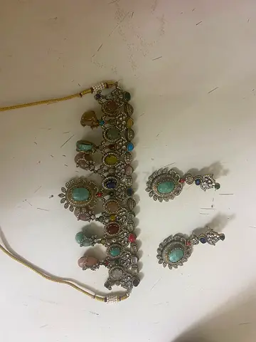 Sabiyasachi chocker