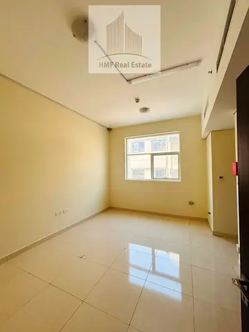 Flexible Use Studio (Office / Residential) | Great Transport Access | Perfect for Office or Living