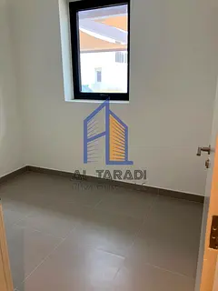 3 Bedrooms Townhouse II Single Row II Hot Deal. .