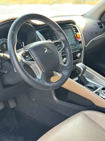 Mitsubishi Montero Sport Signature Edition, миниатюра 9