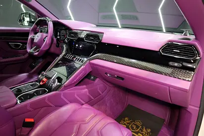 2019 Lamborghini URUS thumbnail 8