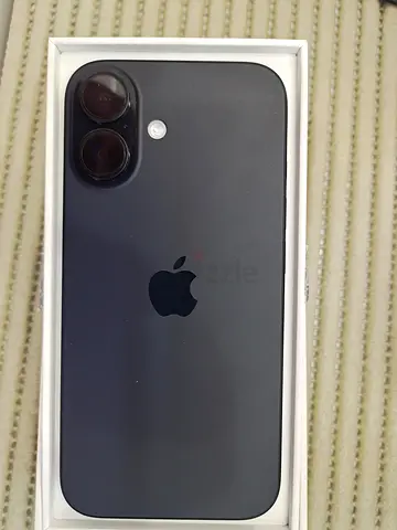 iPhone 16 Black