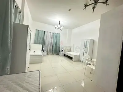 ( Ladies only ) executive bed space available for rent