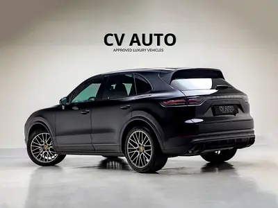صورة 4 لـ 2023 Porsche CAYENNE