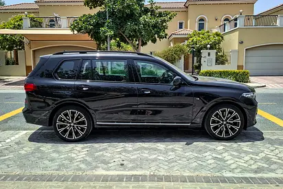 2020 BMW X7 缩略图 4