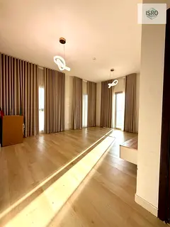 LUXURIOUS/READ TO MOVE / GATED COMMUNITY