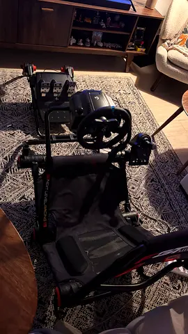 FGTLite Seat + Logitech Truforce G923 steering