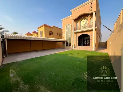 فيلا فاخرة للايجار السنوي في المويهات 3 - عجمان, 5 غرف نوم, صالة + مجلس واسعة, روف واسع, مساحة واسعة, سعر مميز, موقع مميز قريب من كل الخدمات.